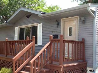 8751 C St, Omaha, NE 68124