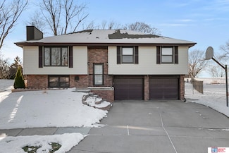 3100 Onyx Ct, Lincoln, NE 68516