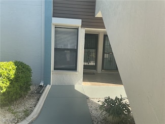 5770 Trailwinds Dr Unit 213, Fort Myers, FL 33907