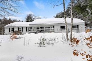152 Ridge Rd, New London, NH 03257