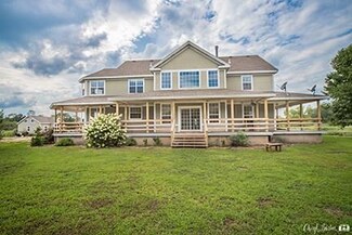 19886 Winfrey Valley Rd, Winslow, AR 72959