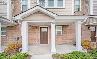 3247 Chambers W Unit 81, Wixom, MI 48393