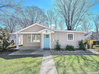 125 15th Ave, Sea Cliff, NY 11579