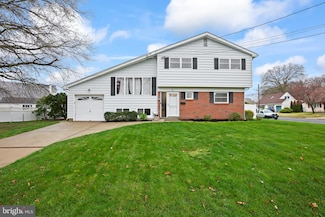 34 Sycamore Way, Trenton, NJ 08690