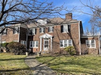 14609 S Woodland Rd, Cleveland, OH 44120