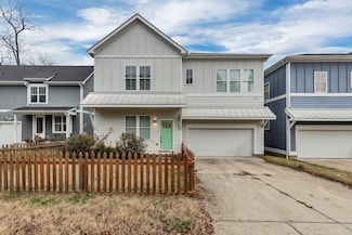 2402 Hyde St, Nashville, TN 37208