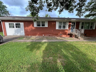 1014 Plainview Dr, Madisonville, KY 42431