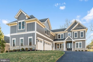 1711 Drewlaine Dr, Vienna, VA 22182