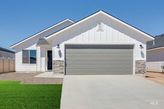 2800 E Night Rider Dr, Kuna, ID 83634