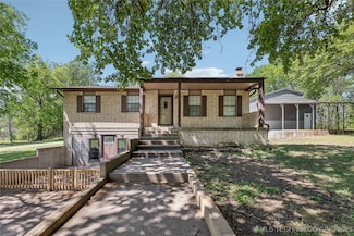 302 S Hwy 82, Locust Grove, OK 74352