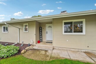 109 Old Settlers Trail, Poynette, WI 53955