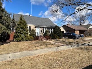 1714 E Lincoln Ave, Des Plaines, IL 60018