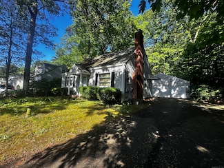 99 Essex St, Manchester, CT 06040