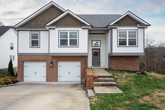 9370 Chirping Rd, Hixson, TN 37343