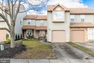 31 Hollowell Way, Mount Laurel, NJ 08054