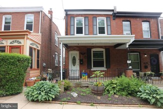 431 Hermitage St, Philadelphia, PA 19128