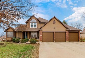 3101 SW Shrout Creek Dr, Blue Springs, MO 64015