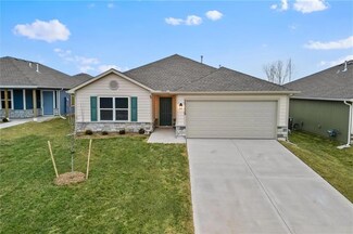 20228 W 194th St, Spring Hill, KS 66083