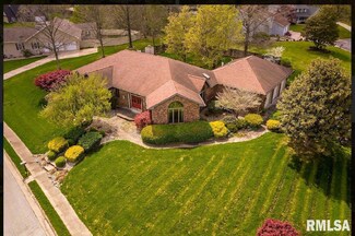600 S Deer Lake Dr W, Carbondale, IL 62901