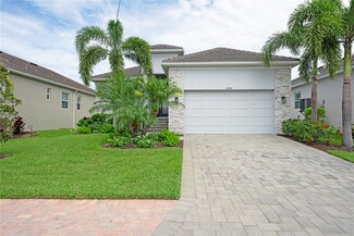 6244 Champions Row St, Bradenton, FL 34210