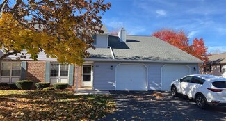 32 Chestnut Ct Unit D, Hilton, NY 14468