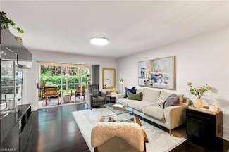 7743 Jewel Ln Unit 105, Naples, FL 34109