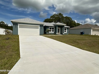708 Daysland Ave SW, Palm Bay, FL 32908