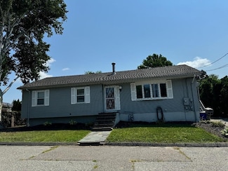 4 Shepard St, Fall River, MA 02724