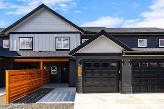 1679 Onyx Ct, Sandpoint, ID 83864