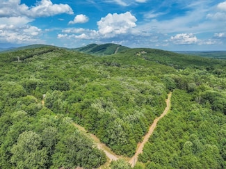 122 Whippoorwill Ln, Shipman, VA 22971