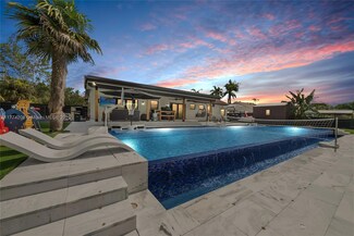 8840 SW 181st Terrace, Palmetto Bay, FL 33157