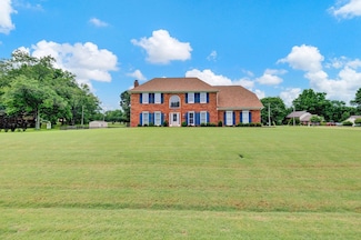 4050 High Plains Rd, Memphis, TN 38135