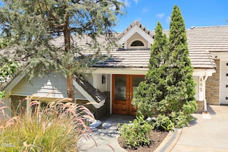 405 Woodcliffe Rd, Pasadena, CA 91105