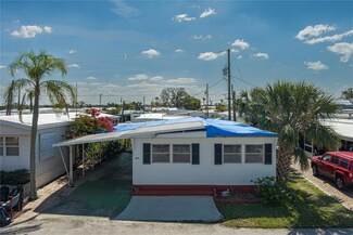 243 Palm Ln, Palmetto, FL 34221