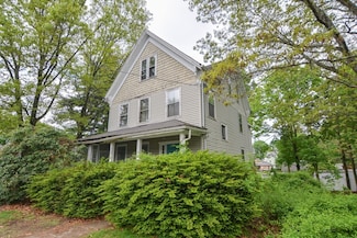 46 Lake St, Hudson, MA 01749
