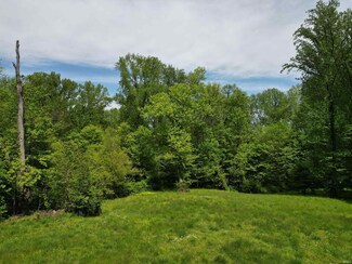 5601 Woodland Knoll Ln, Perry Township, IN 47720
