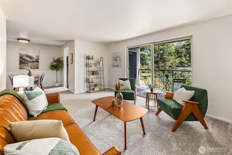 4635 W Lake Sammamish Pkwy SE Unit G206, Issaquah, WA 98027