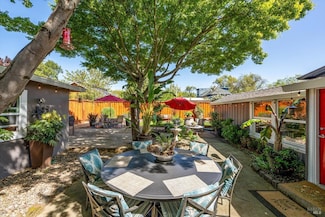 1416 F St, Napa, CA 94559