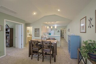 6102 NE Kensington Dr, Lees Summit, MO 64064
