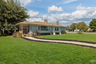 3428 La Cresta Dr, Bakersfield, CA 93305