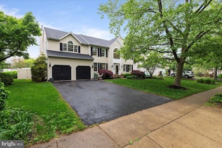 4 Steeplechase Dr, Doylestown, PA 18901