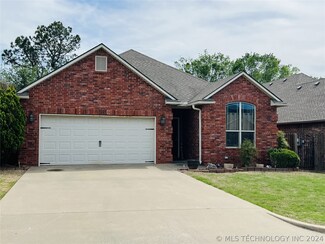 812 Cedar Ridge, McAlester, OK 74501