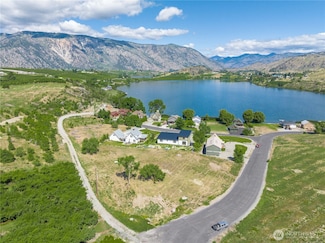 220 Roses Lake Dr, Manson, WA 98831