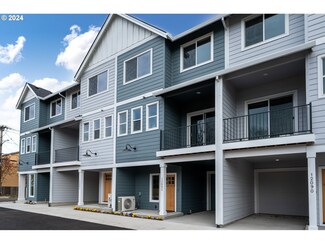 12094 SE Harold St Unit 2, Portland, OR 97266
