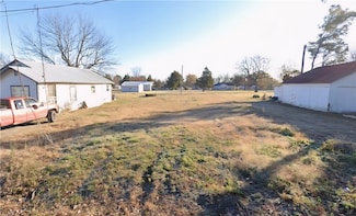1119 S Dodd St, Rector, AR 72461
