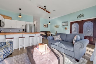 101 Harbour Row Dr, Coldspring, TX 77331