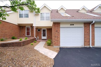 2218 Riverwood Trails Dr, Florissant, MO 63031