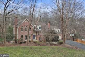 10697 Oakton Ridge Ct, Oakton, VA 22124
