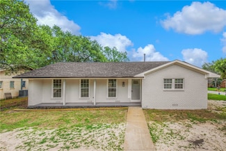 1001 Esther Blvd, Bryan, TX 77802