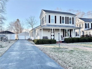 220 Coppahaunk Ave, Waverly, VA 23890